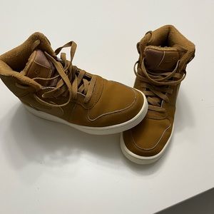 Nike shoes women size 8